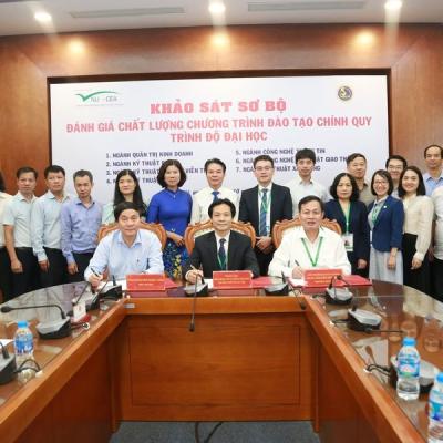 Đoàn đánh giá ngoài: Khảo sát sơ bộ đánh giá ngoài 7 chương trình đào tạo Trường Đại học Giao thông vận tải.
